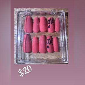 Pink Press-On Nails with XO Design